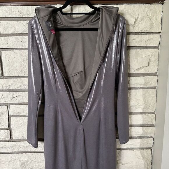 Vince Camuto Woman’s Silver Metallic Ruched Party Cocktail Sheath Dress Size 10 - Picture 6 of 6